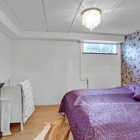 4 Bedroom Lovely In Vakantiehuis